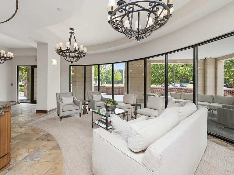 2600 Highland Ave S #701 — Photo 36
