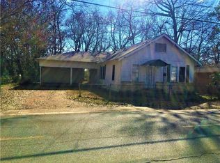 505 E 7th Ave, Oakdale, LA 71463