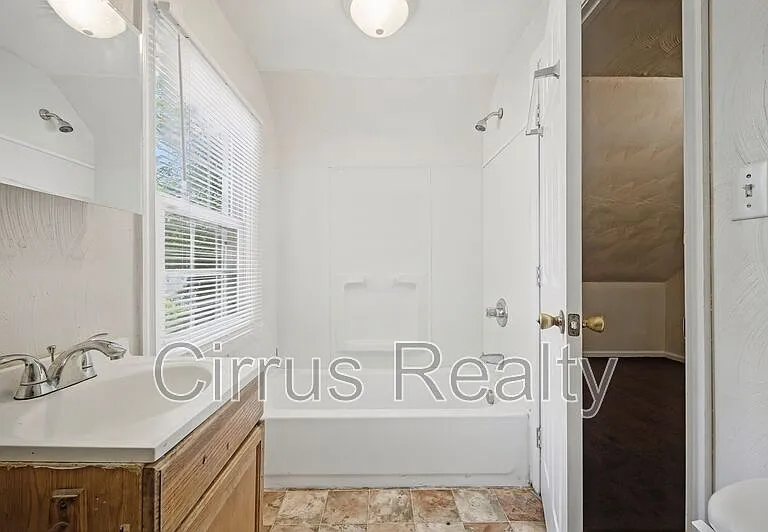 428 Melville Rd — Photo 26
