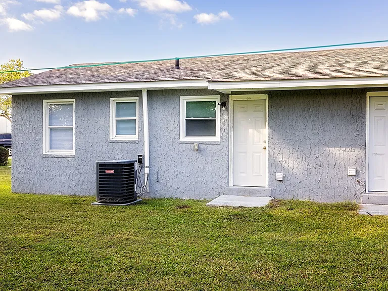 100-123 Sycamore Ct — Photo 13