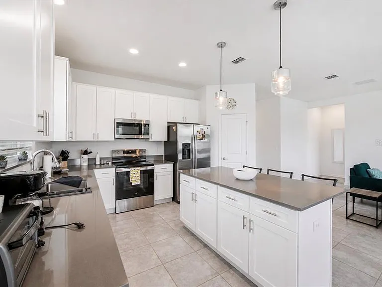 110 Inman Blvd — Photo 9
