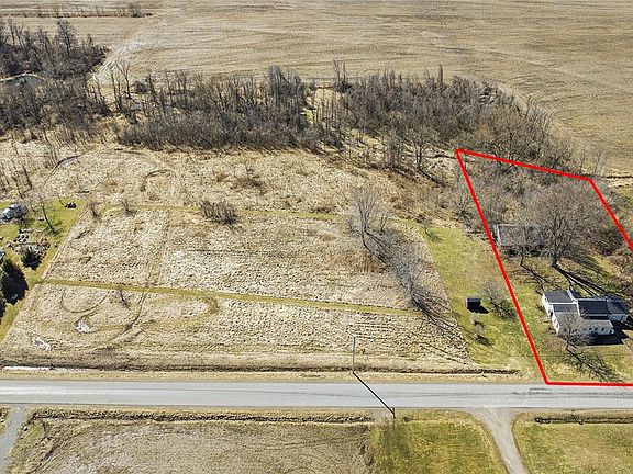 2nd image of 2572 Cowan Rd