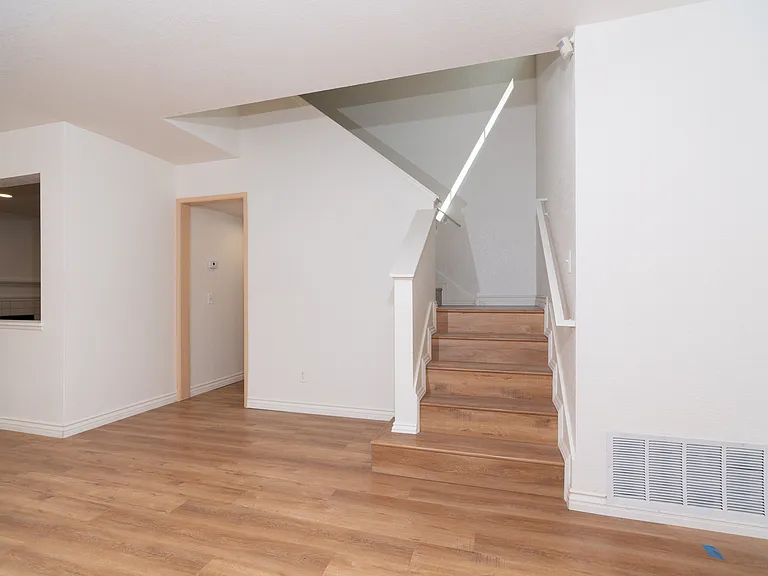 3633 Daybreak St — Photo 5