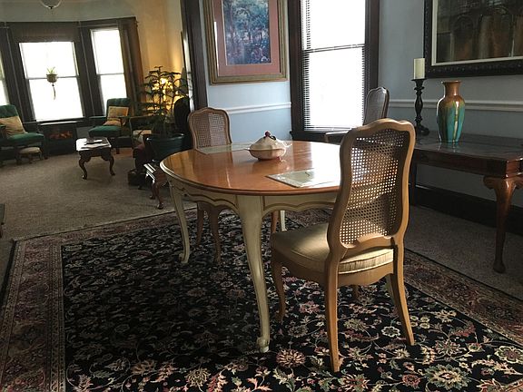 4th image of 2532 Bryant Ave S APT 2