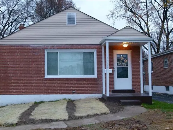 8309 Braddock Dr, Saint Louis, MO 63132