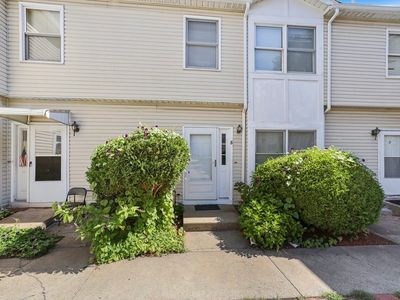 2 Howe Ter APT 8, Dorchester, MA, 02125