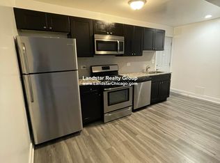 2942 W Montrose Ave APT 1R, Chicago, IL 60618