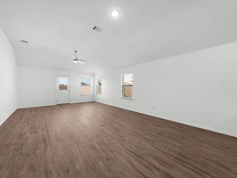 216 Fairmeade Dr — Photo 23