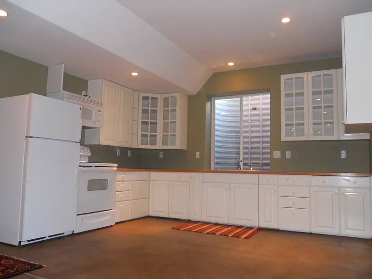 783 2nd St — Photo 2