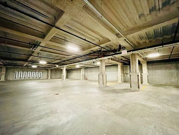Arcade Residences — Photo 14