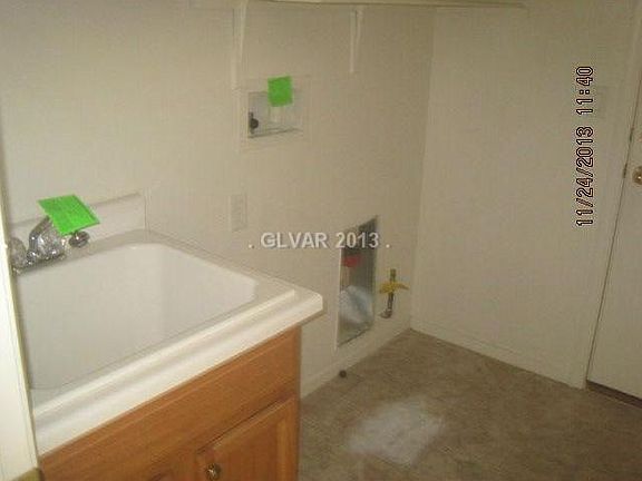 3rd image of 912 Bob Barney Ct