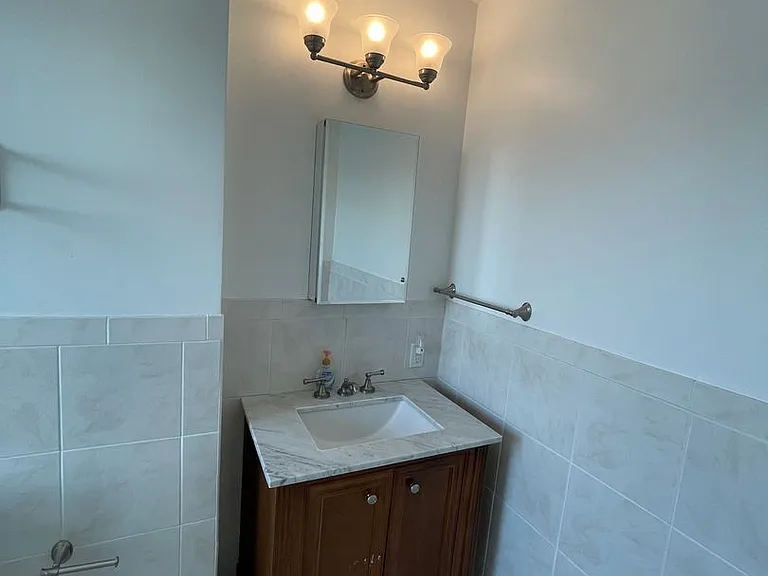 4761 Liberty Avenue — Photo 36