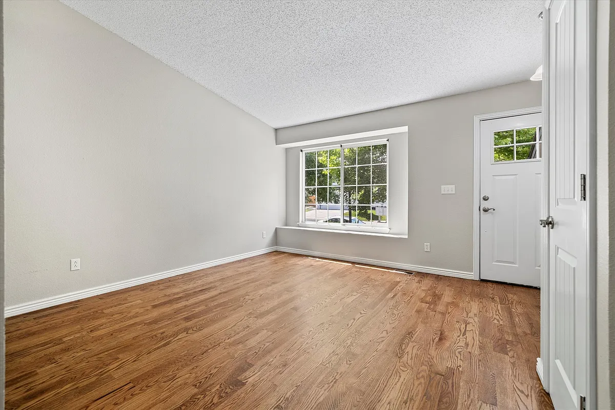 Building Photo - 11202 Tumbleweed Way