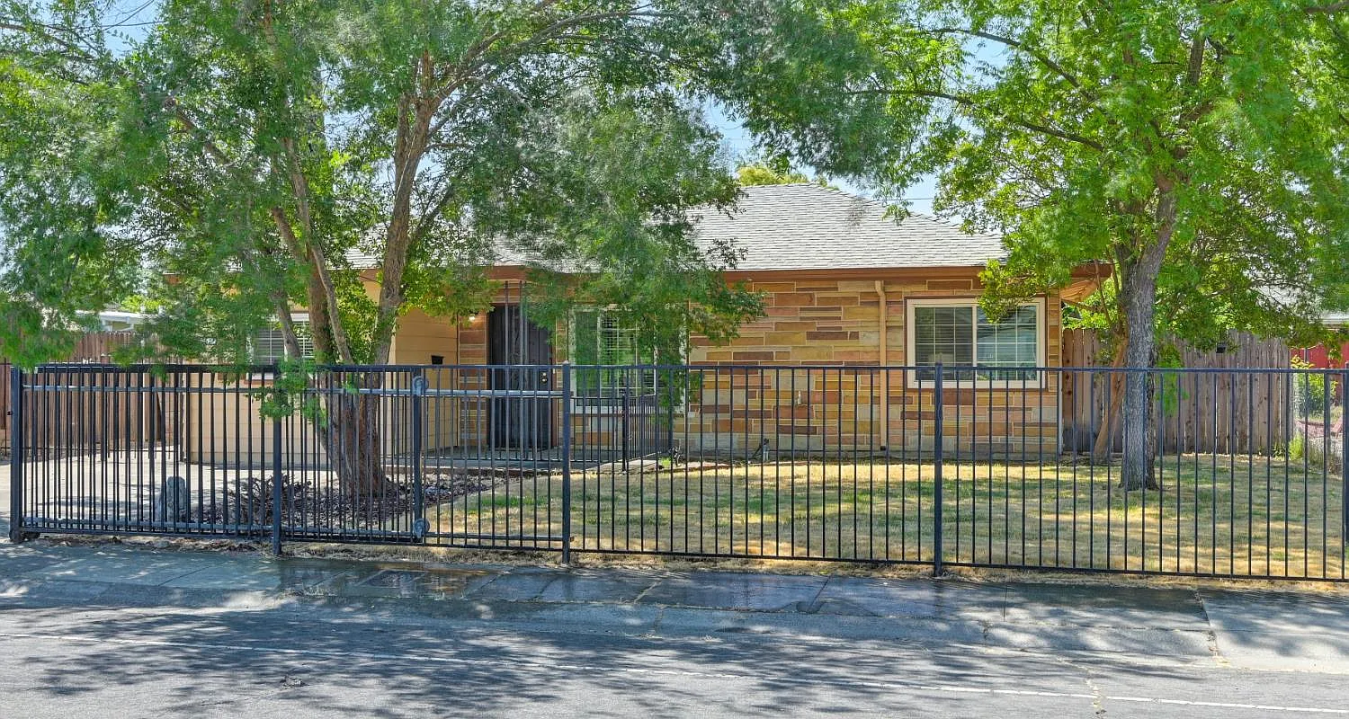 6062 Jansen Dr photo 1