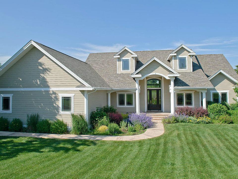 1st image of 111 Eagle Crest Ct