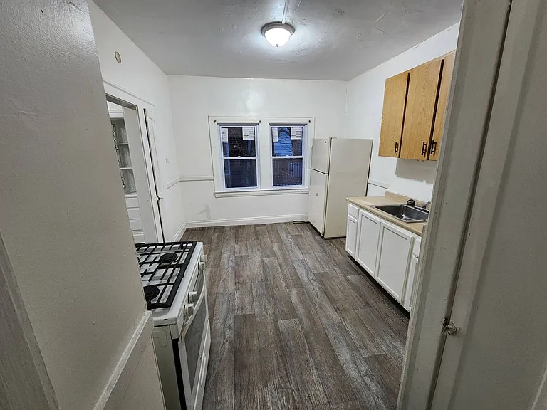 3318 E 140 ST — Photo 17