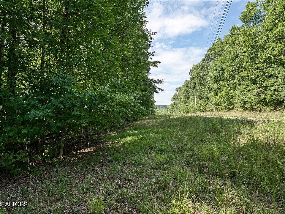 1st image of Creek Dr