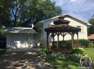 3125 SW Prairie Rd, Topeka, KS 66614