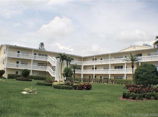 18 Dorset Dr #A, Boca Raton, FL 33434