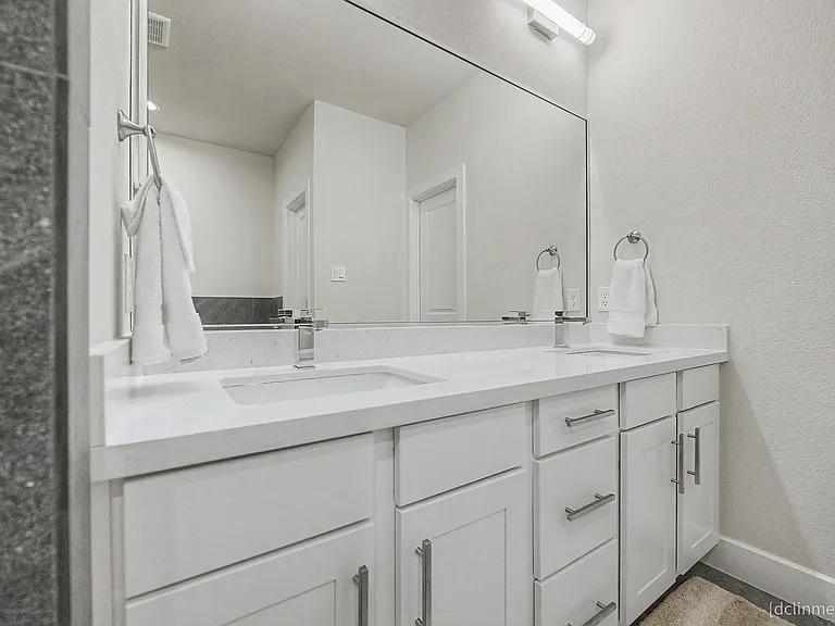 3033 Hicks St — Photo 20
