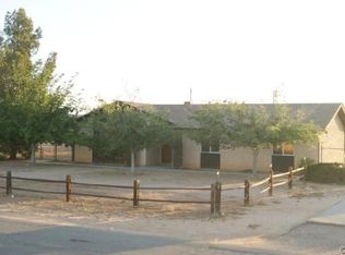 15394 Dakota Rd, Apple Valley, CA 92307