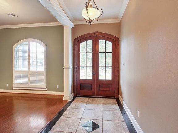 4th image of 4211 Beau Chene Dr