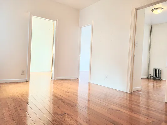 Rented by Virtual Real Estate | media 10