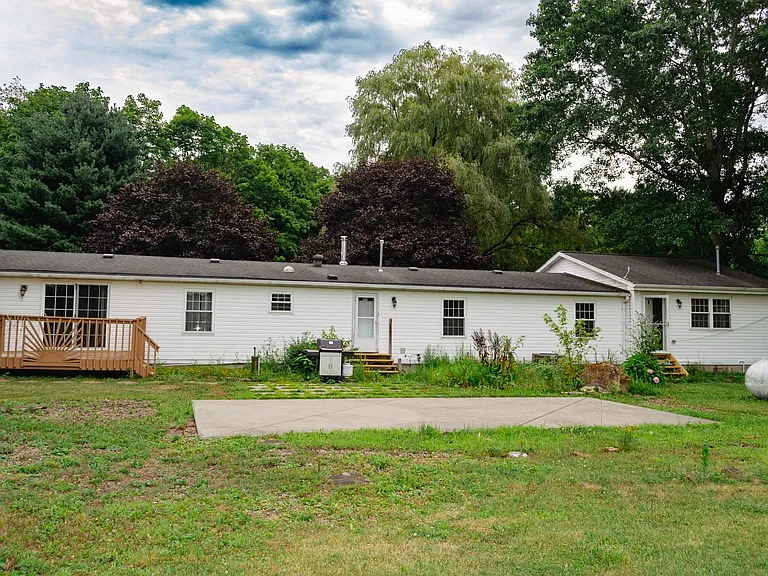 184 Bessor Rd — Photo 1