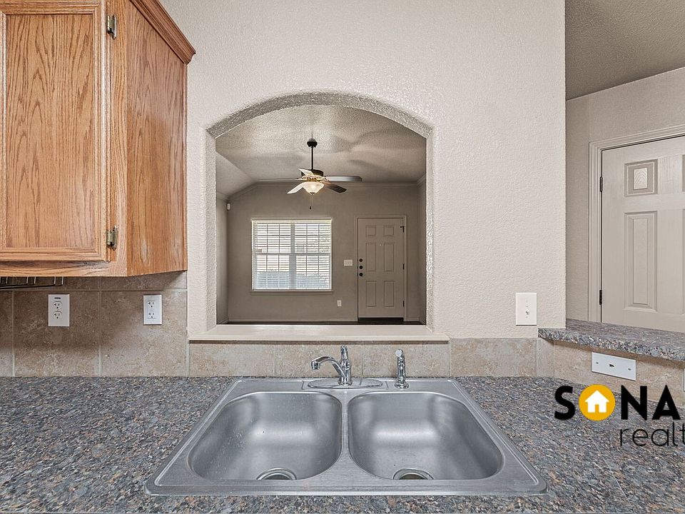 1st image of 609 Karey Dr #B
