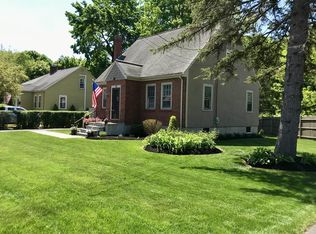 32 Short St, East Walpole, MA 02032
