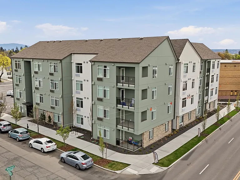 District Lofts at Garland — Photo 23