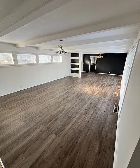 4827 N Knoxville Ave — Photo 5