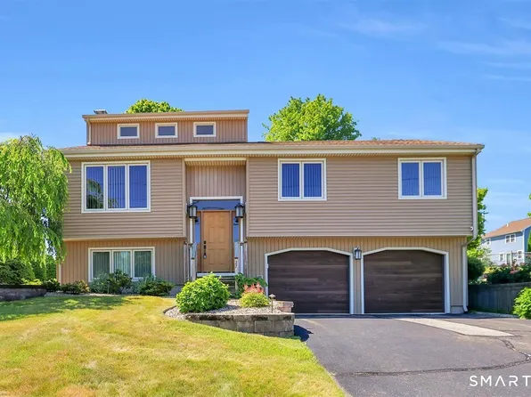 27 Evergreen Road, Cromwell, CT 06416
