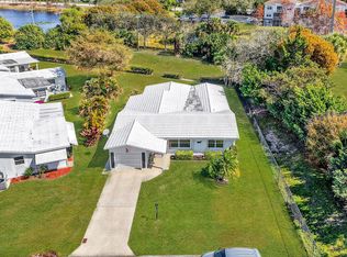 700 Canal Way, Boynton Beach, FL 33426