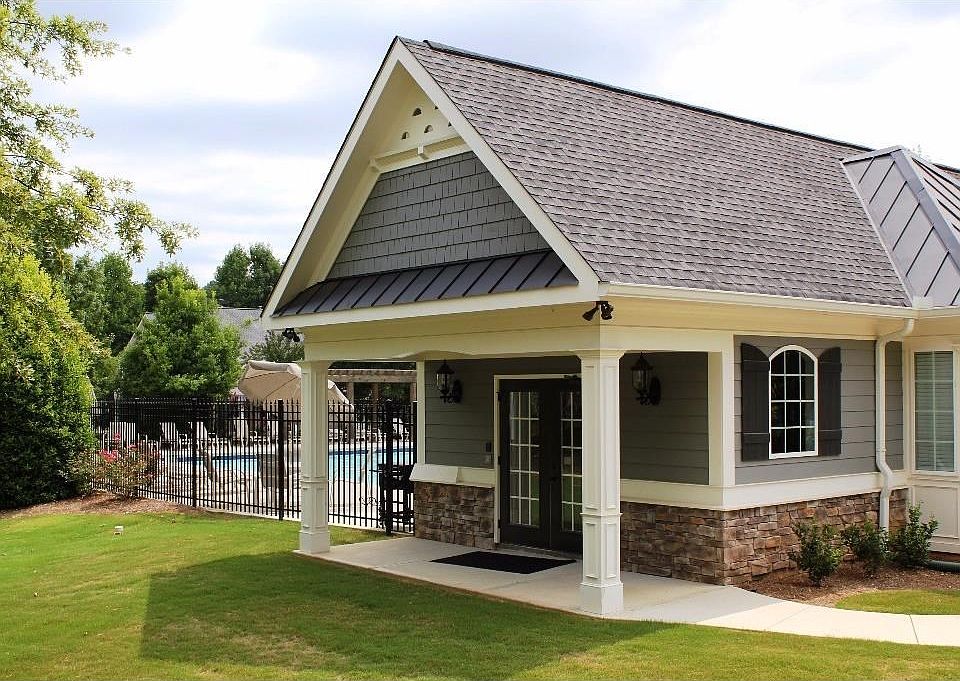 2nd image of 145 Brookeivey Ln