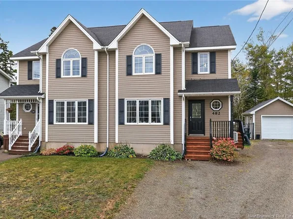 482 Twin Oaks Dr, Moncton, NB E1G 0G3