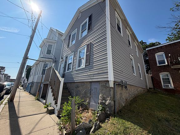 5th image of 149 Franklin St