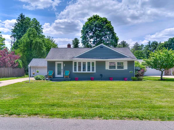 2719 Hillcrest St, Jackson, MI 49203