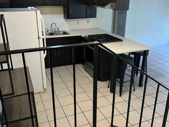 5th image of 240 S Holliston Ave APT 4