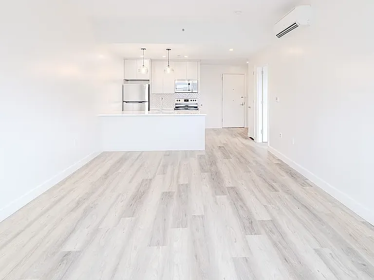 101-19 Rockaway Beach Blvd #3N — Photo 2