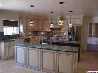 9907 Aura Ave, Northridge, CA 91324