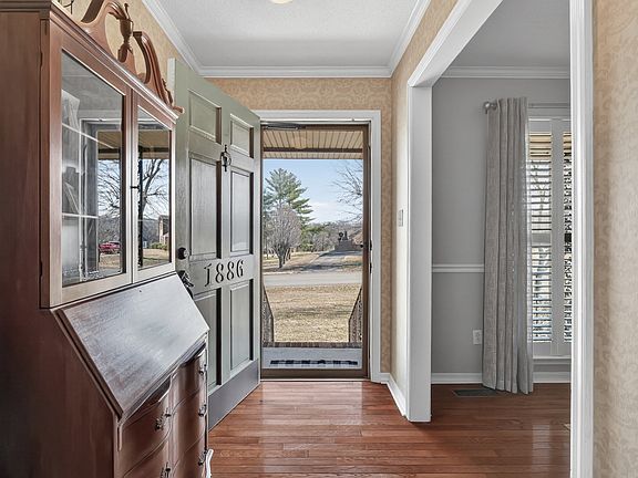 5th image of 1886 Wellsbrook Dr
