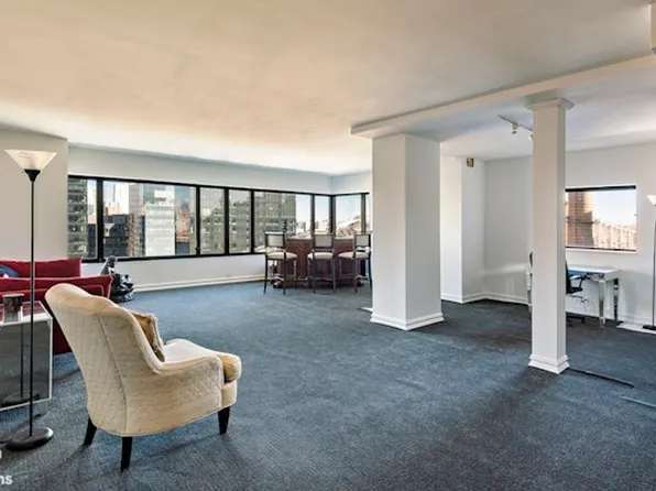 425 East 58th Street image 2 of 10