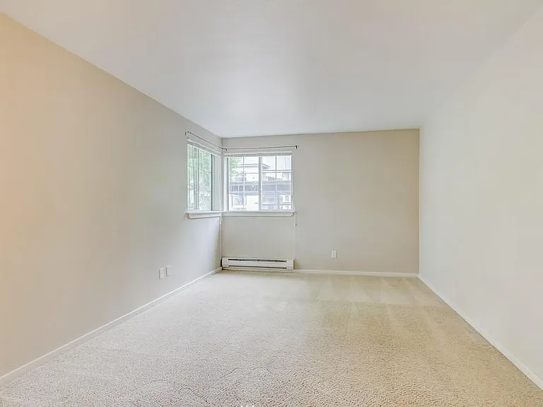 929 3rd Ave #F102 — Photo 8