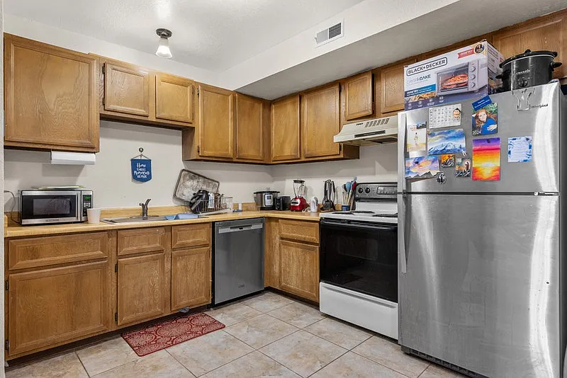 Women Student Housing by BYU Private room — Photo 3
