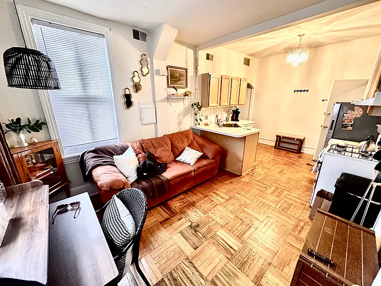 4253 Ridge Ave #2R — Photo 3
