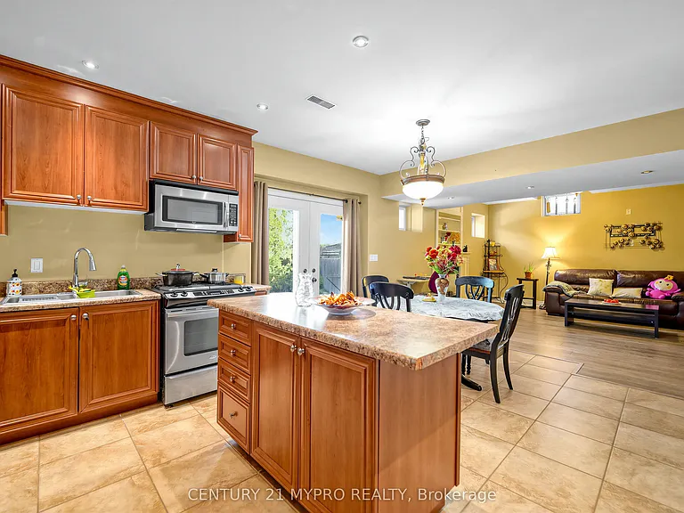 40 Wellspring Ave #BSMT — Photo 8