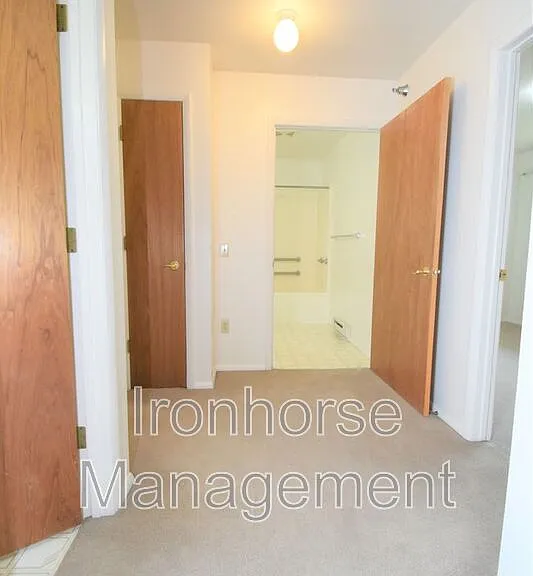 813 W Villard St #76 — Photo 14