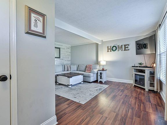 5th image of 8054 Mill Creek Cir