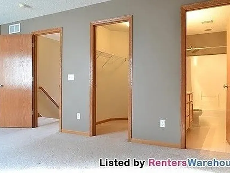 7580 Derby Ln — Photo 3